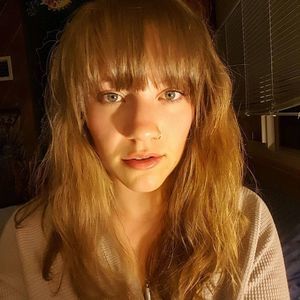 Meet your Posher, Briana